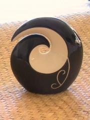 Rounded Koru (Black and White)